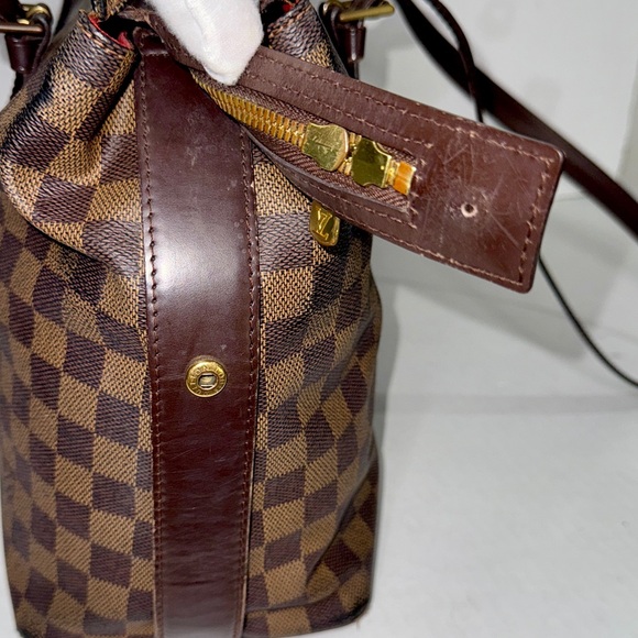 LOUIS VUITTON Damier Ebene Shoulder Bag - Picture 14 of 17